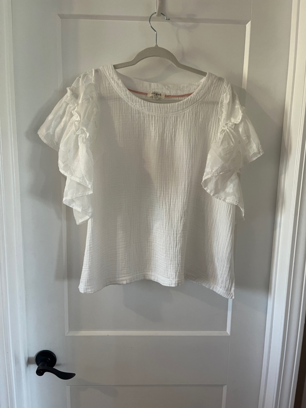 Umgee White Ruffle Sleeve Peasant Top